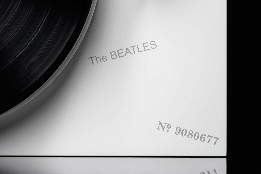 Pro-Ject 2Xperience The Beatles White Album levysoitin.