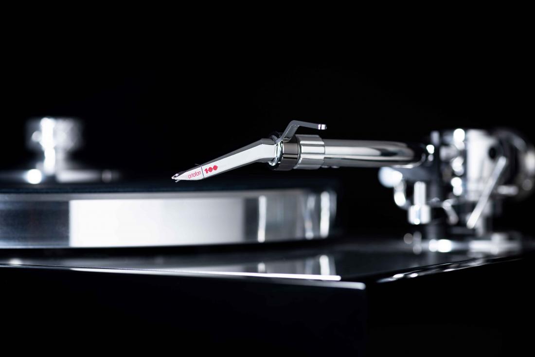 Pro-Ject Ortofon Century levysoitin.