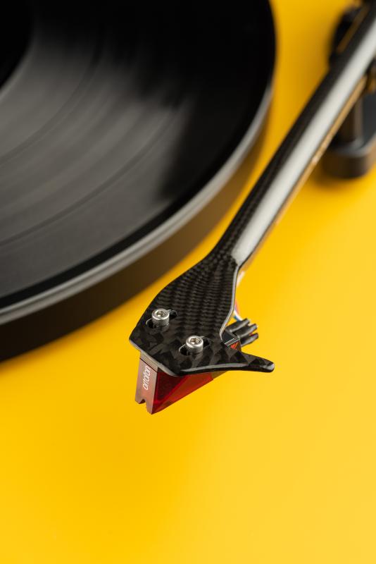 Pro-Ject Debut Carbon EVO.