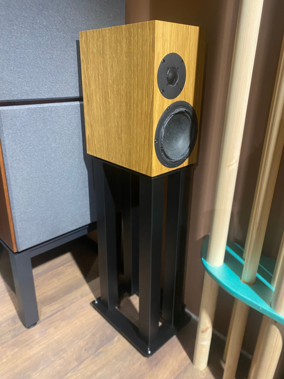 OePhi Tr.2.0 & Custom Design OePhi jalustat / ATC SCM19A vaihtohyvitys