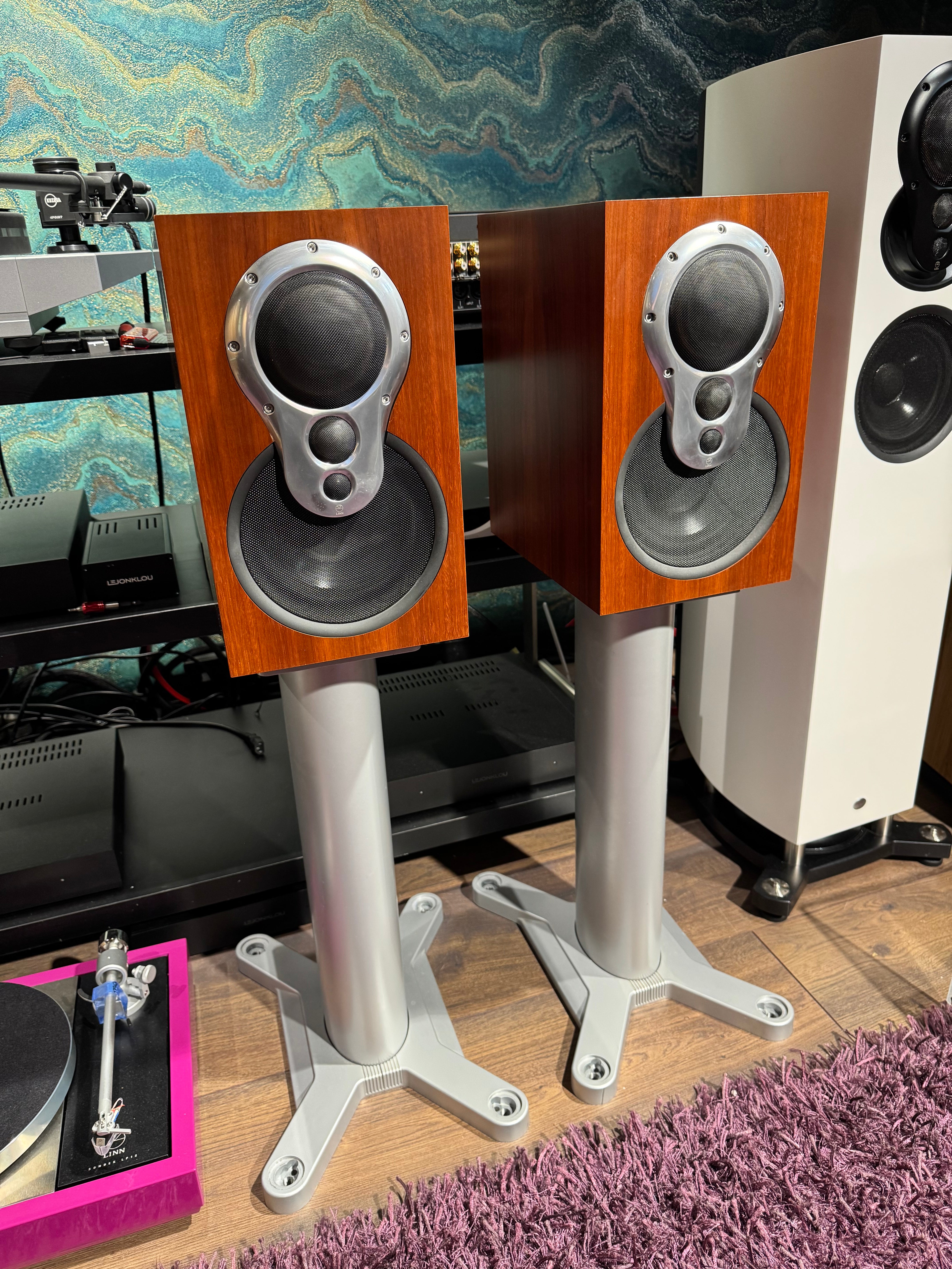 Linn Akurate 212 Rosewood