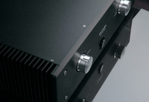 Lavardin ITx Integrated Amplifier.