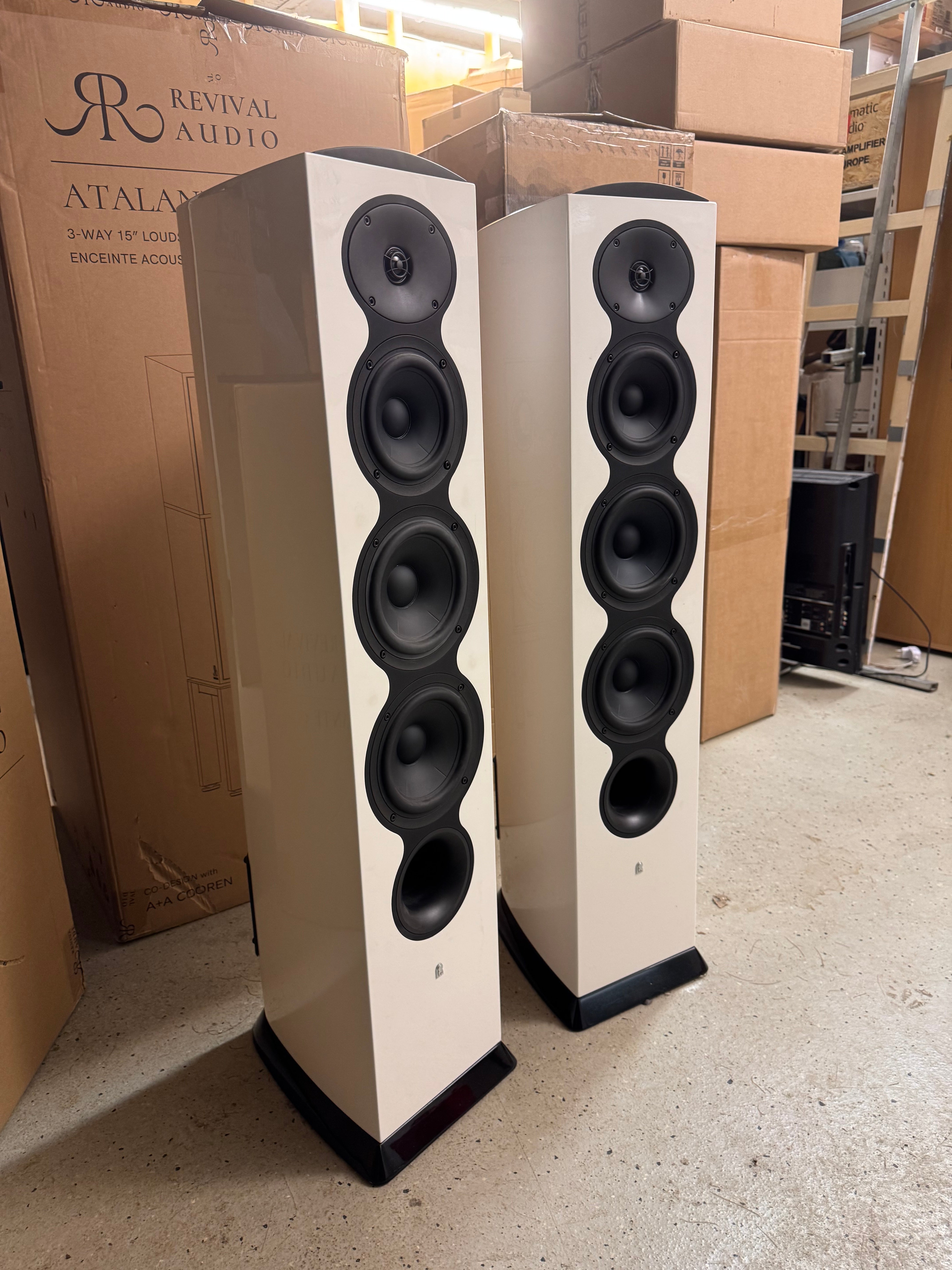 Revel F206